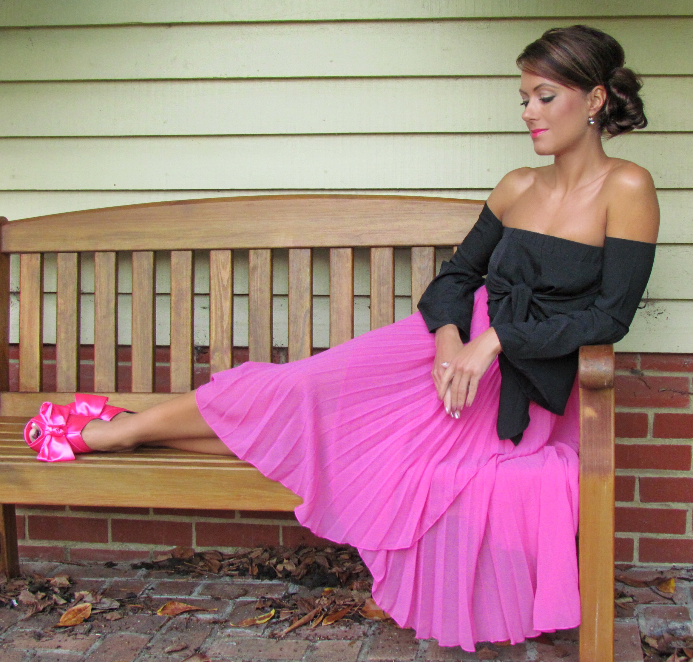 Mules – shoes to own this summer – luxurious shopping guide  display picture 1
