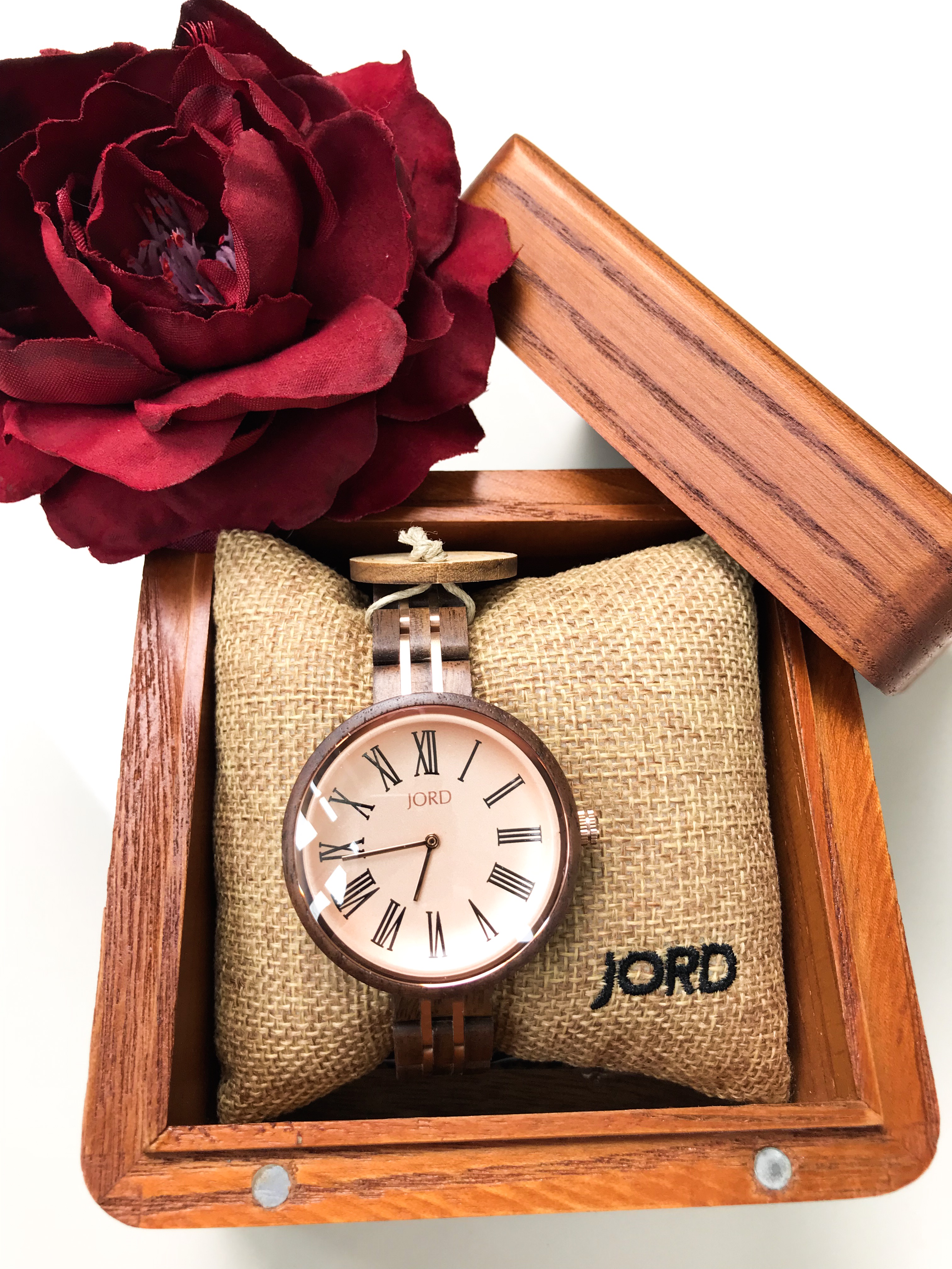 Jord watch | Engraved watch for Valentine’s Day | Unique women’s watch Unique men’s watch | Personalized watches for him/her Unique men’s/women’s watch for Valentine’s Day
