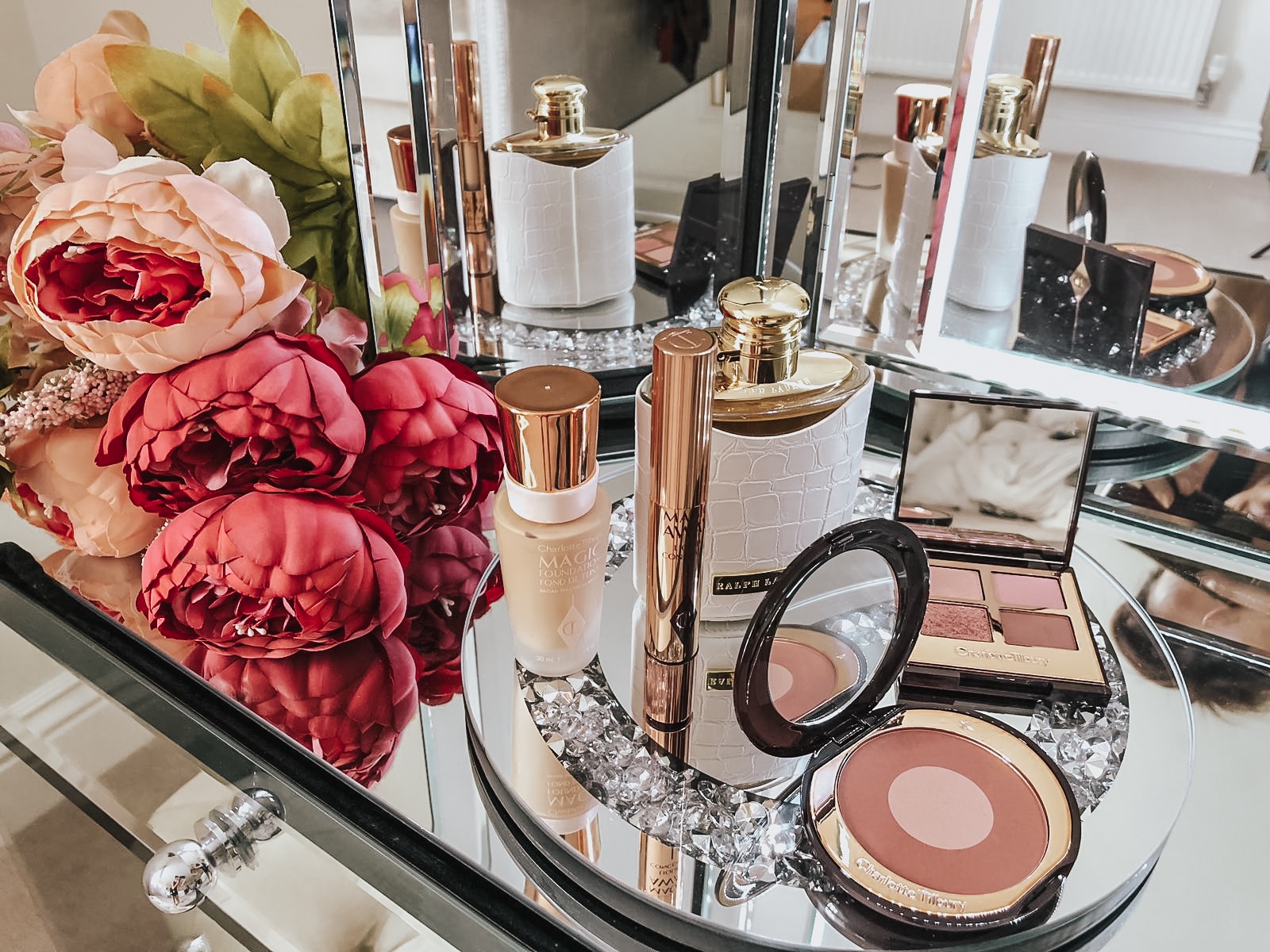 ELEGANT DUCHESS BEAUTY CHARLOTTE TILBURY MAGIC AWAY CONCEALER | CHARLOTTE TILBURY MAGIC FOUNDATION | CHARLOTTE TILBURY CHEEK TO CHIC PILLOW TALK- ONLINE EXCLUSIVE | CHARLOTTE TILBURY PILLOW TALK LUXURY EYE SHADOW PALETTE- ONLINE EXCLUSIVE