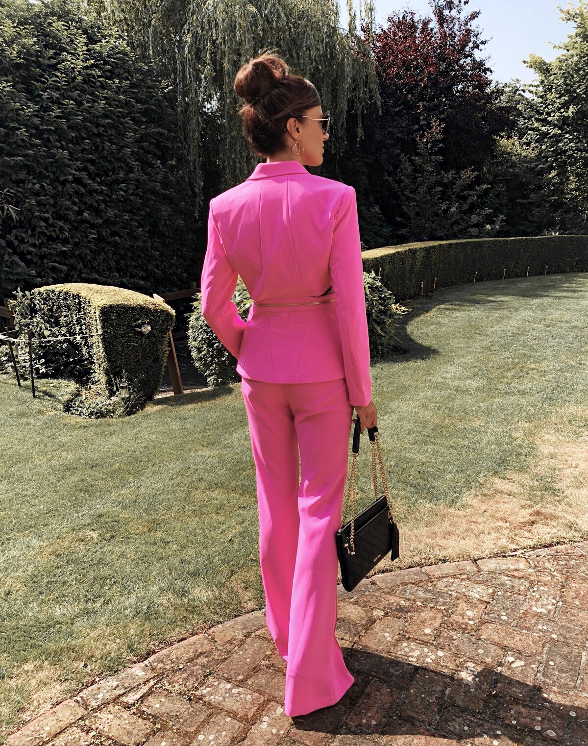 ELEGANT DUCHESS FASHION FOREVER UNIQUE LEYA - Hot Pink Tailored Suit | Swarovski hoop earrings | Ted Baker Court Shoes | Miu Miu sunglasses