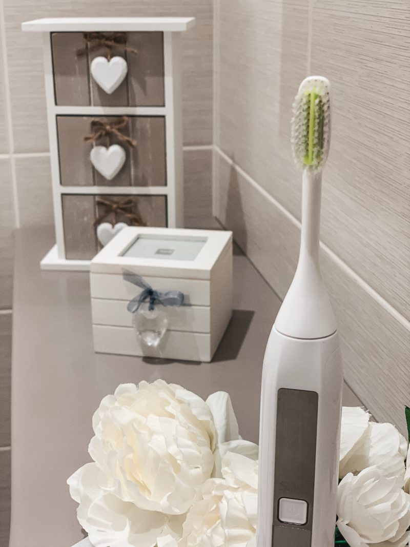 SILK’N TOOTHWAVE: ELECTRIC TOOTHBRUSH WITH DENTALRF™ TECHNOLOGY