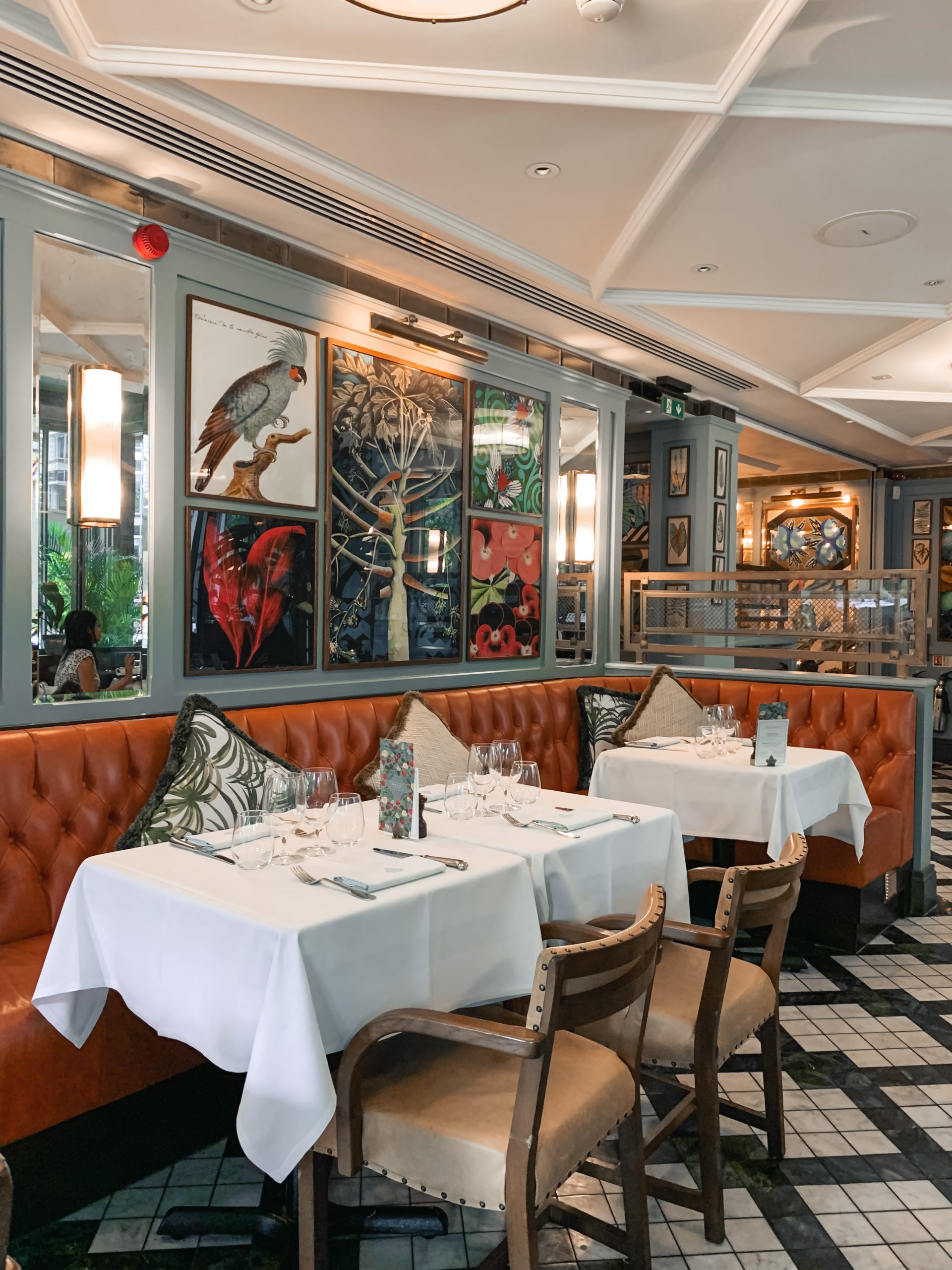 THE IVY IN THE PARK, CANARY WHARF RESTAURANT