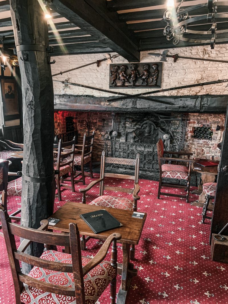 Mermaid Inn, t’s Fireplace Bar, Rye, England