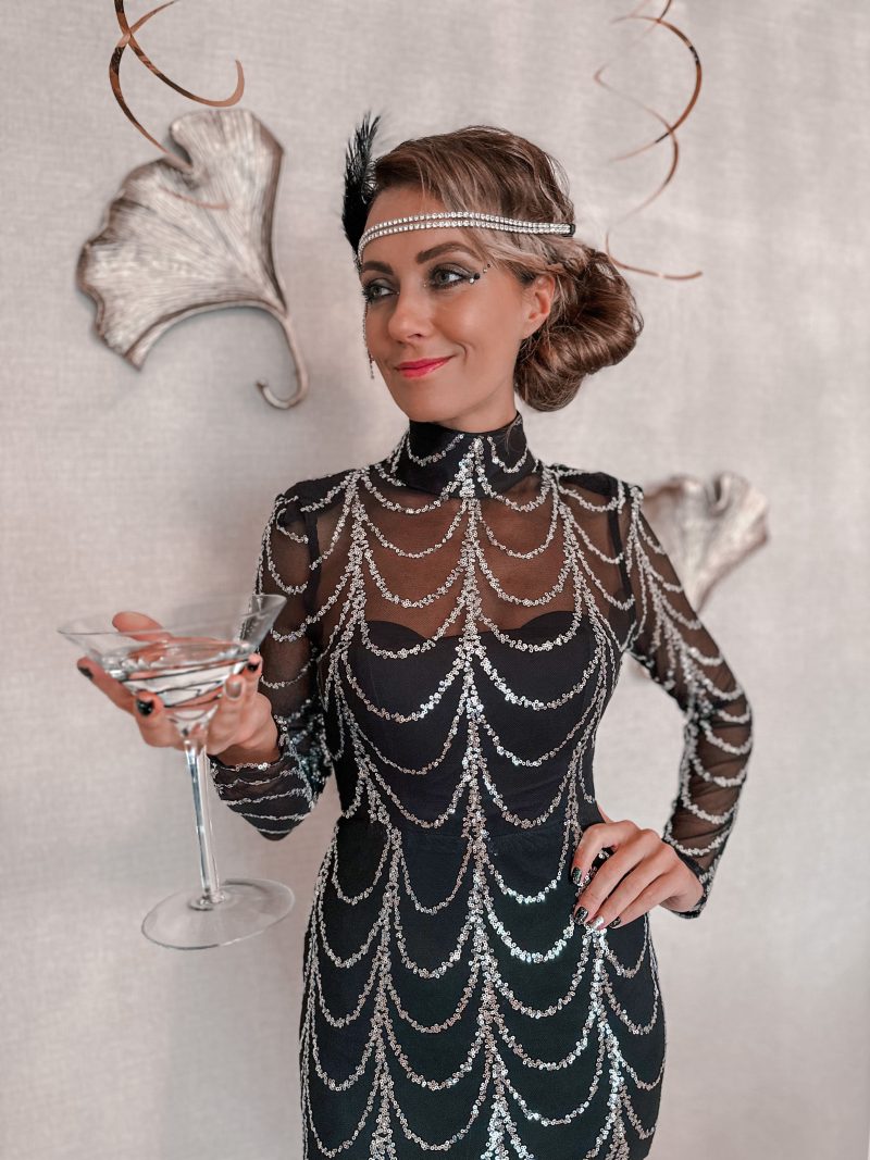 Party themes and idea - the Great Gatsby outfits, decorations, food, cocktails, entertainment, scents, diffusers