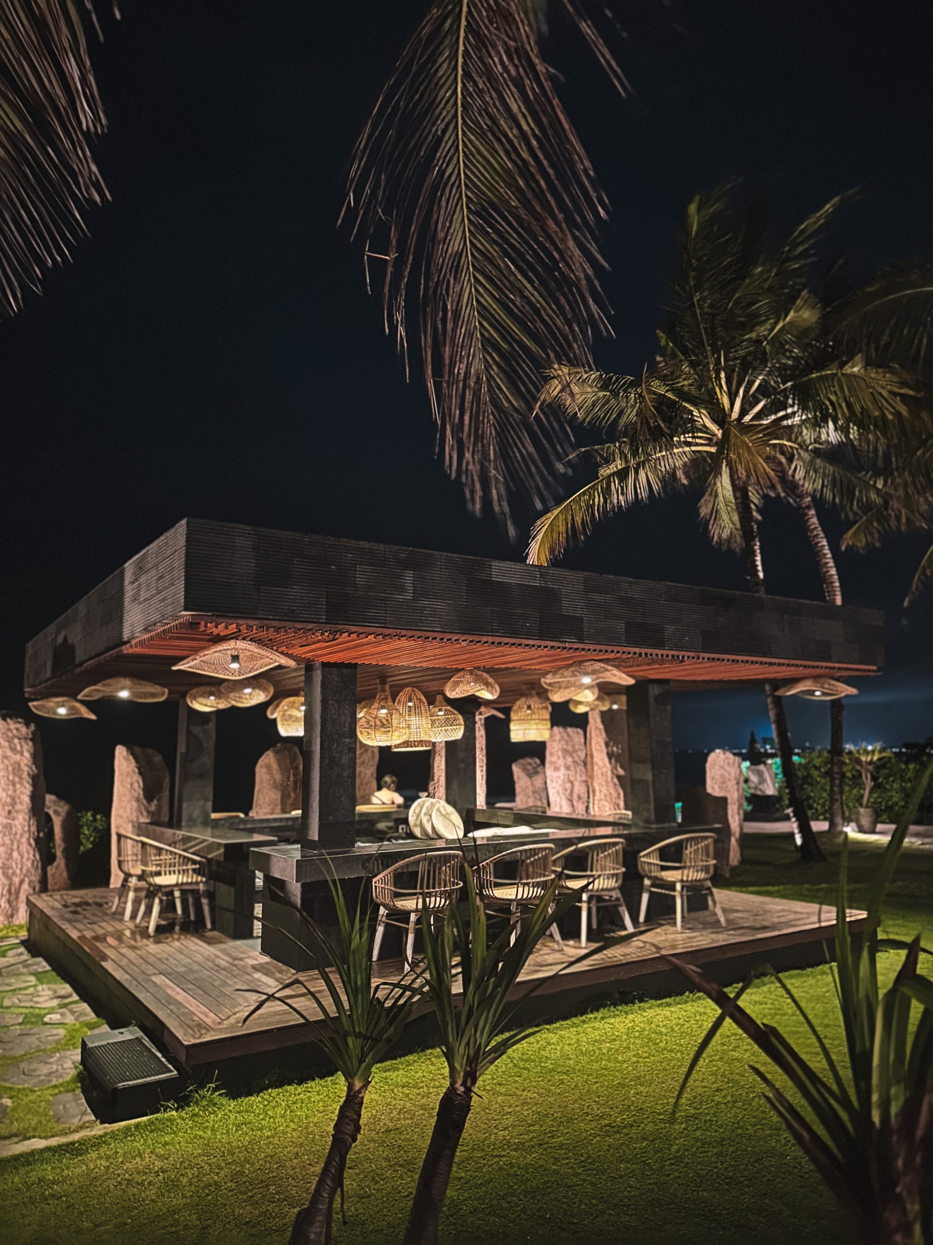 The Royal Purnama Boutique Hotel, Bali, Indonesia, The standing Stones lounge bar