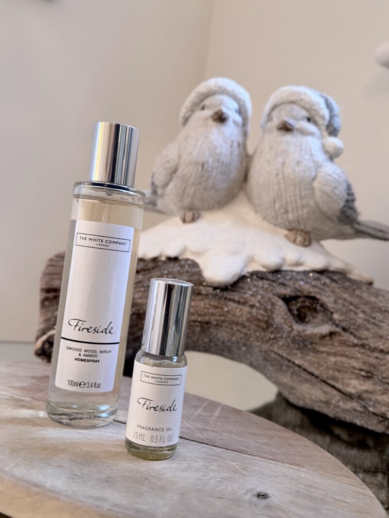 Christmas decorations, scents