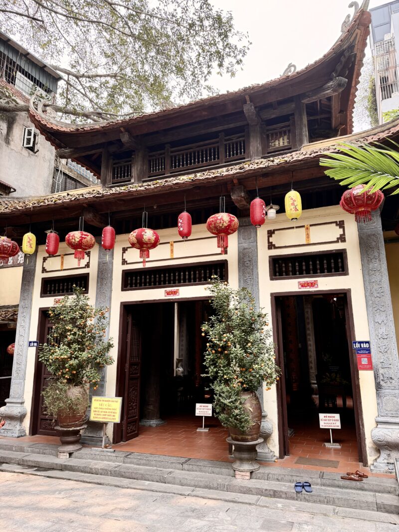 Ba Da Pagoda (Chùa Bà Đá), Hanoi, Vietnam Ba Da Pagoda (Chùa Bà Đá), Hanoi, Vietnam